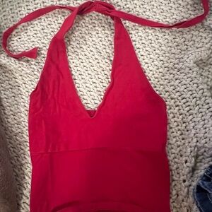 RED HOLLISTER HALTER TOP❤️